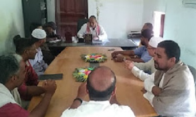 مدير عام مديرية السوم يستقبل وفد مكتب وزارة الصحة والسكان بالوادي والصحراء ويدشن حملة التطعيم ضد مرض كورونا