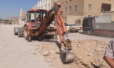 بدء العمل في مشروع توصيل المياه للمخططات الجديدة غربي منطقة عيديد بمدينة سيئون