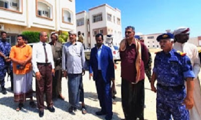 قائد الهبة الحضرمية الثانية يقوم بزيارة لكلية الشرطة بحضرموت بمعية القاضي بنش والعميد صبري التميمي