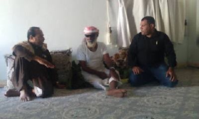 الأمين العام للمجلس المحلي مديرية السوم يزور المرضى المستفيدين من عمليات المخيم المجاني للعيون 134