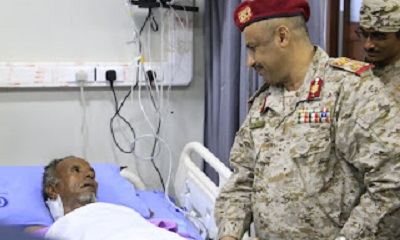 اللواء التميمي في زيارة لجرحى واقعة مسجد الزيار بمديرية يبعث