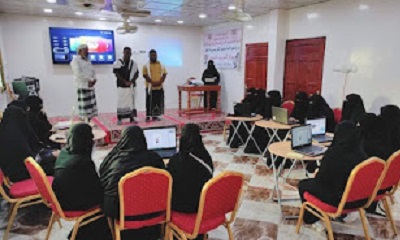 مكتب محو الأمية وتعليم الكبار بمديرية القطن يدشن دورة مجال تصميم الثيمات بمركز التدريب النسوي بالمديرية