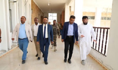 الأمين العام للمجلس المحلي بحضرموت يدشن المخيم الطبي الجراحي بمستشفى الشحر العام