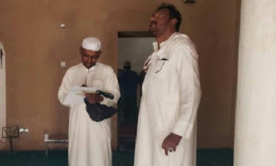 مدير مكتب الأوقاف والإرشاد بمديرية تريم بابطاط يتفقد سير العمل في مسجد زين بن عبيد بحارة السوق
