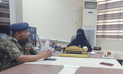 مدير إدارة التوجيه المعنوي والعلاقات العامة بأمن ساحل حضرموت يناقش انطلاق البرنامج الإذاعي الأمني لعام 2023 بإذاعة المكلا