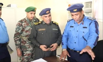العميد المنهالي يدشّن حملة مرورية لترسيم المركبات والدراجات النارية بساحل حضرموت