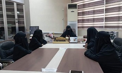 وفد نسوي من الجمعية الوطنية للمجلس الانتقالي يزور إذاعة المكلا ويلتقي مديرتها الدكتورة دعاء باوزير