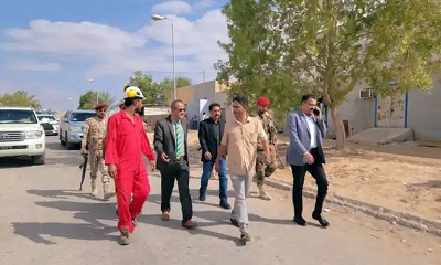 الأمين العام للمجلس المحلي بحضرموت يطلع على سير التجهيزات لإعادة تأهيل محطة الريان