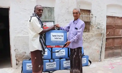 لجنة السلامة المجتمعية بمدينة المكلا تدشن توزيع حقائب الإسعافات الأولية المتكاملة في حالة حدوث حوادث بالأحياء