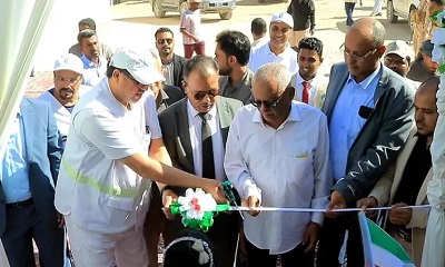 الوكيل العامري يفتتح مدرسة حمد الجوعان بمديرية سيئون