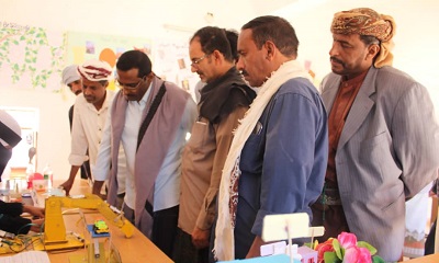 المدير العام لمديرية رخية وإدارة التربية والتعليم بالمديرية يفتتحان المعرض العلمي والتراثي بمجمّع رخية التعليمي للبنات