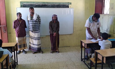 مدير إدارة التربية والتعليم بمديرية غيل بن يمين يتفقد سير العملية التعليمية بمدرسة العكدة