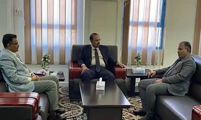 المحافظ بن ماضي يناقش مع الوكيل العامري أوضاع مديريات الوادي والصحراء