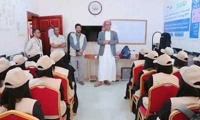 مدير عام سيئون يدشن مشروع المساعدات الغذائية مقابل التدريب بمديرية سيئون