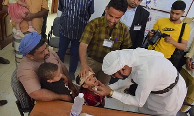 مدير عام شبام يدشن حملة التحصين ضد شلل الأطفال بالمديرية