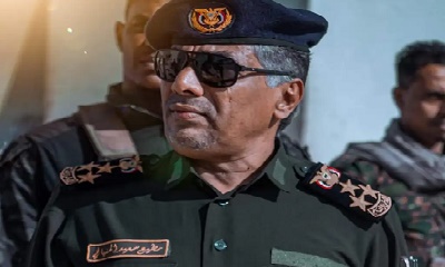 مدير أمن ساحل حضرموت يشيد بيقظة أمن الضليعة في إلقاء القبض على مجموعتين تبادلتا إطلاق النار