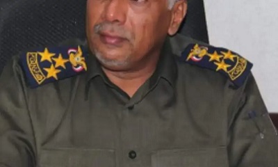 العميد المنهالي يعزّي مدير أمن مدينة المكلا في وفاة والده المقدم سالم بن أحمد بالماح المشجري