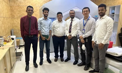 فريق من مركز المكلا الخيري للعلاج الإشعاعي في زيارة عمل إلى ماليزيا