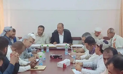 الشيخ بن حبريش يزور رئيس أركان المنطقة العسكرية الثانية اللواء عويضان سالم الجوهي