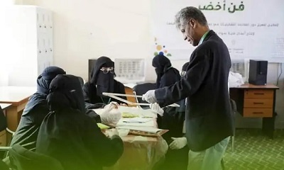 تزامنا مع اليوم العالمي لإعادة التدوير .. قافلة مشروع فن أخضر تحط رحالها في مدينة شبام