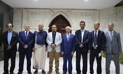 محافظ حضرموت يلتقي فريق الحوار الوطني الجنوبي الداخلي ويؤكد ضرورة توحيد الصف ومنح تطمينات بتمثيل عادل للمحافظات