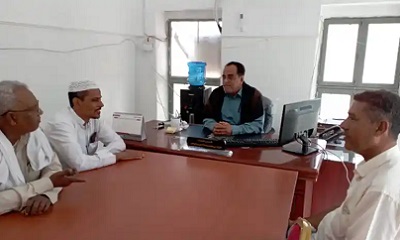 مدير عام محو الأمية وتعليم الكبار بوادي وصحراء حضرموت يلتقي المدير السلف والخلف لمكتب محوالامية بمديرية سيؤن