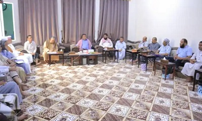 الوكيل العامري يترأس اجتماع لجنة الطوارئ بوادي وصحراء حضرموت