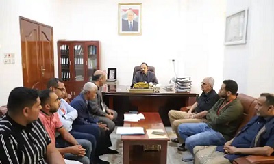 محافظ حضرموت يرعى التوقيع على محضري تسليم مركزي الإنزال السمكي بمديرية الشحر وحصيحصة بمديرية بروم ميفع