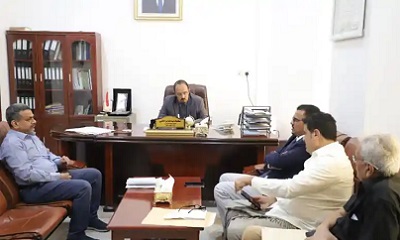 المحافظ بن ماضي يبحث خطط تحسين خدمة المياه ومعالجة إشكالات الصرف الصحي وتنفيذ برامج الصيانة الدورية