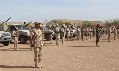 قوة حماية الشركات بمعسكر المسيلة تنظم عرضاً عسكرياً و خطابياً بمناسبة ذكرى تحرير ساحل حضرموت