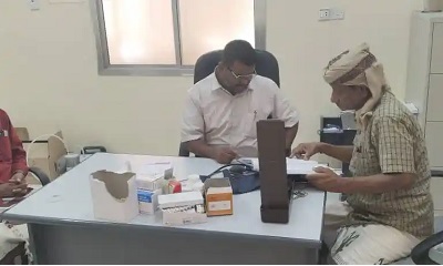 نائب مدير عام مكتب الصحه بالوادي والصحراء العامري يطلع على سير العمل بالمركز الصحي بمنطقه الردود