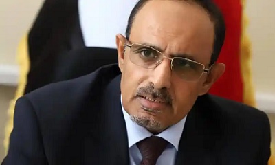 محافظ حضرموت يطمئن على أحوال الطلاب وأبناء الجالية اليمنية الواصلين ضمن الدفعة الأولى من السودان إلى محافظة جدّة السعودية