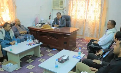 الوكيل العامري يطّلع على مستوى الإنضباط الوظيفي في وحدات الخدمة العامة بوادي وصحراء حضرموت عقب إجازة العيد