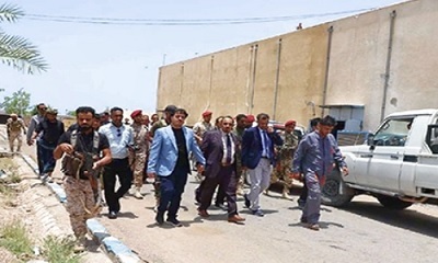 وزير الكهرباء ومحافظ حضرموت يقفان أمام أوضاع التوليد وجهود تعزيز الخدمة ويتفقدان محطتي الريان وشركة حضرموت لتوليد الطاقة