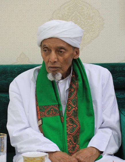 الوكيل العامري يعزي في وفاة منصب مقام الحبيب أحمد بن زين الحبشي الحبيب شيخ الحبشي