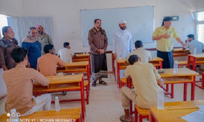 المدير باحشوان يواصل تفقد سير اختبارات شهادة الثانوية العامة بالمراكز الاختبارية بالمديرية