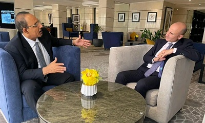 محافظ حضرموت يبحث في الرياض مع السفير الفرنسي جوانب تعزيز الأمن والتنمية