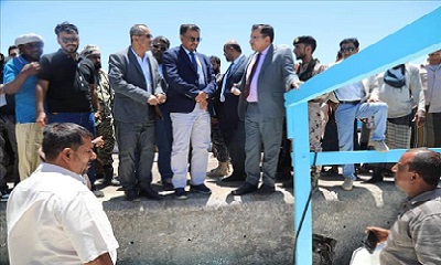 في إطار التخفيف عن معاناتهم.. الوزير السقطري يسلّم عبري بحري متكامل لأبناء جزيرة سمحة