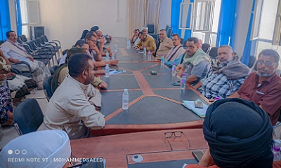 مدير تربية القطن يعقد اجتماعاً موسعاً برؤساء الأقسام وموجهي قسم التوجيه التربوي لمناقشة الإستعدادات لإستقبال العام الدراسي الجديد
