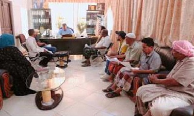 مدير عام سيئون يناقش ترتيبات تنفيذ مشروع تأهيل شبكة المياه بمنطقة الغرفة