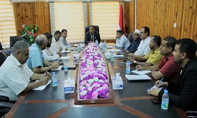 برئاسة الوكيل العامري لجنة المناقصات بوادي حضرموت تناقش مستوى انجاز مشروع أبراج الخط الناقل للكهرباء والمحطات التحويلية