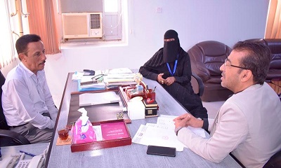 الدكتور العمودي يلتقي بمديرة البرنامج الوطني لمكافحة الايدز بوزارة الصحة بمكتبه بسيئون
