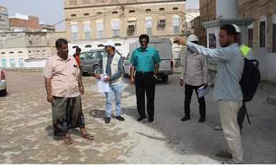 السلطة المحلية بمديرية مدينة المكلا تستلم إبتدائيا مشروع إستكمال رصف منطقة الجوازات المرحلة الثانية