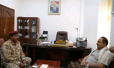 محافظ حضرموت يطلع على سير برامج التدريب والتأهيل بالمنطقة العسكرية الثانية