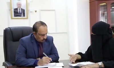 محافظ حضرموت يطّلع على ترتيبات صندوق دعم الشباب لإطلاق 62 مشروعًا بقيمة اجمالية 275 مليون ريال