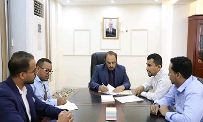 محافظ حضرموت يطلع على الترتيبات لتدشين دورات لقطاع منظمات المجتمع المدني والأجهزة العسكرية في مجال التوعية بالقانون الدولي الانساني