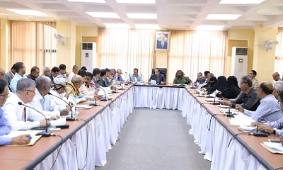 محافظ حضرموت يترأس الاجتماع الدوري الثالث للمكتب التنفيذي بالمحافظة