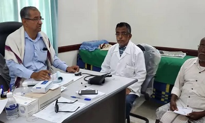 مدير مكتب الصحة العامة والسكان بسيئون يقوم بزيارة للوحده الصحيه تاربة البلاد