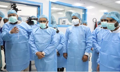 محافظ حضرموت يدشّن بمركز نبض الحياة بالمكلا المشروع الثامن لجراحة قلب الأطفال ضمن برنامج نبض السعودية التطوعي