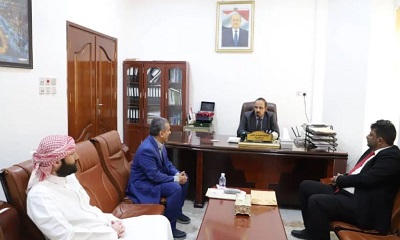محافظ حضرموت يؤكد أن عجلة التغيير نحو التصحيح قد مضت بميناء الوديعة البري ويوجه بسرعة الانتقال للمبنى الجديد